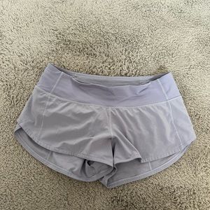 Lululemon Speed Up 2.5 Inseam Size 4 Short